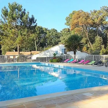 La Palmyre - Le Bois D'eleis - Maison Mitoyenne - Piscine Collective شقة لو ماثيز